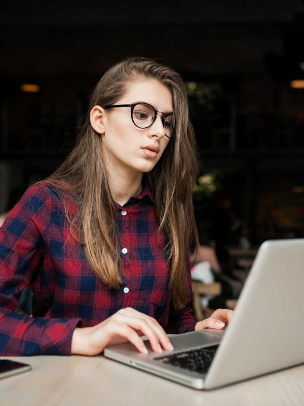 computer-business-laptop-working-woman copy